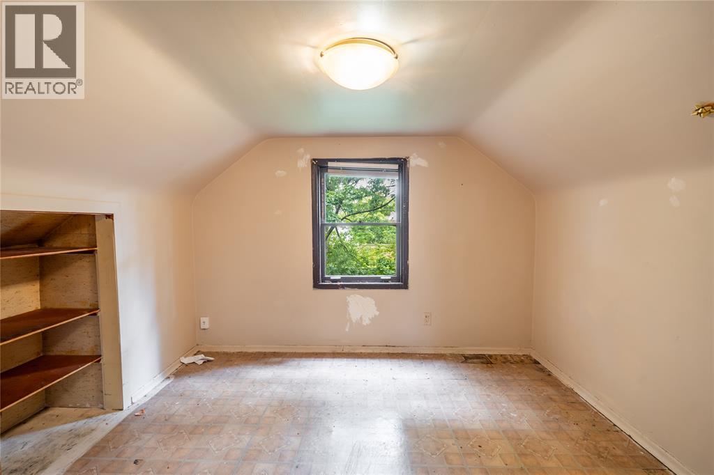 292 Christina STREET South - 19