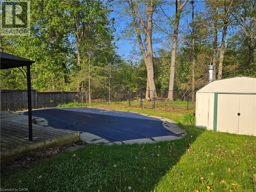 73 FOXTAIL Avenue, Welland — photo 3