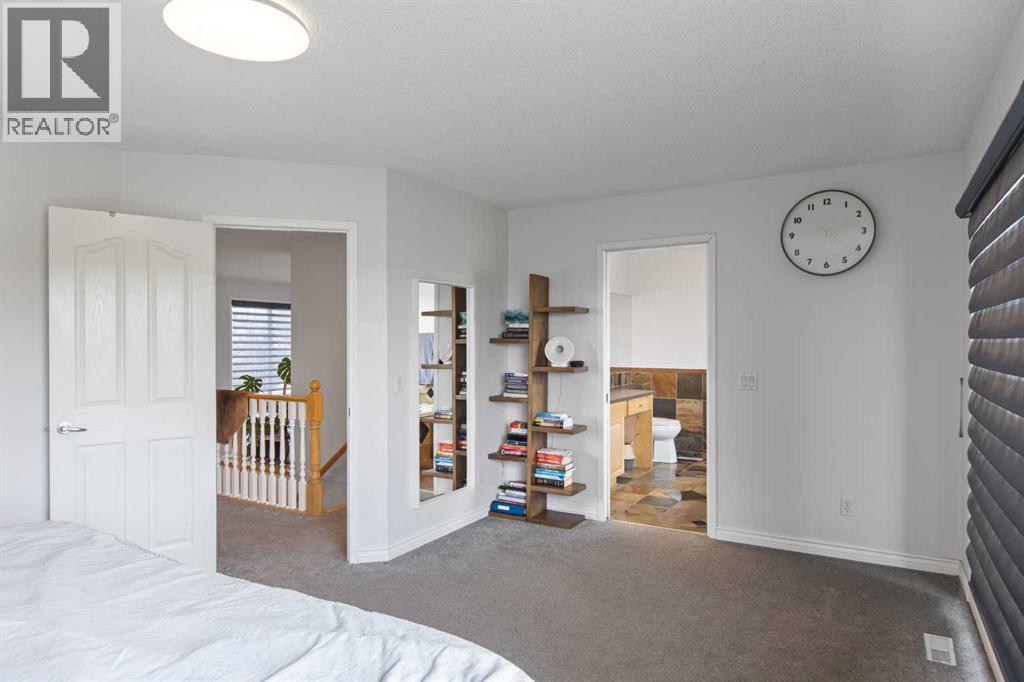 81 Royal Crest Terrace NW - 23