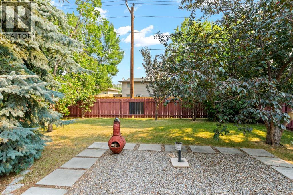 5467 Dalrymple Crescent NW - Image 42