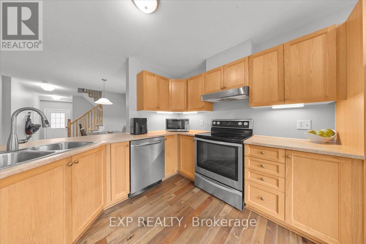 3 Bed, 3 Bath House for Sale in Ottawa – 104 HARMATTAN AVENUE, Ottawa – MLS# X13644430 - Image 15