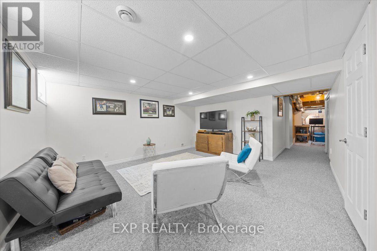 3 Bed, 3 Bath House for Sale in Ottawa – 104 HARMATTAN AVENUE, Ottawa – MLS# X13644430 - Image 29
