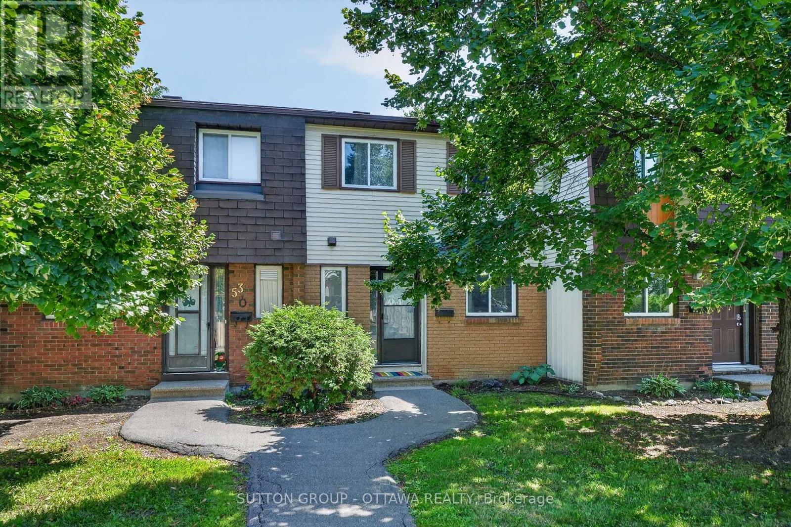 3 Bed, 2 Bath House for Sale in Ottawa – 55 PIXLEY, Ottawa – MLS# X13644470 - Image 1