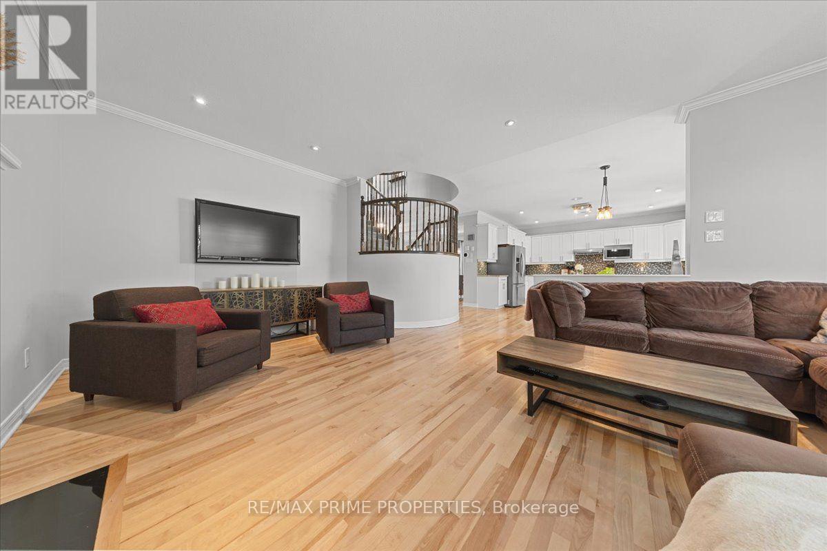 5 Bed, 5 Bath House for Sale in Ottawa – 1962 PLAINHILL DRIVE, Ottawa – MLS# X13644670 - Image 12
