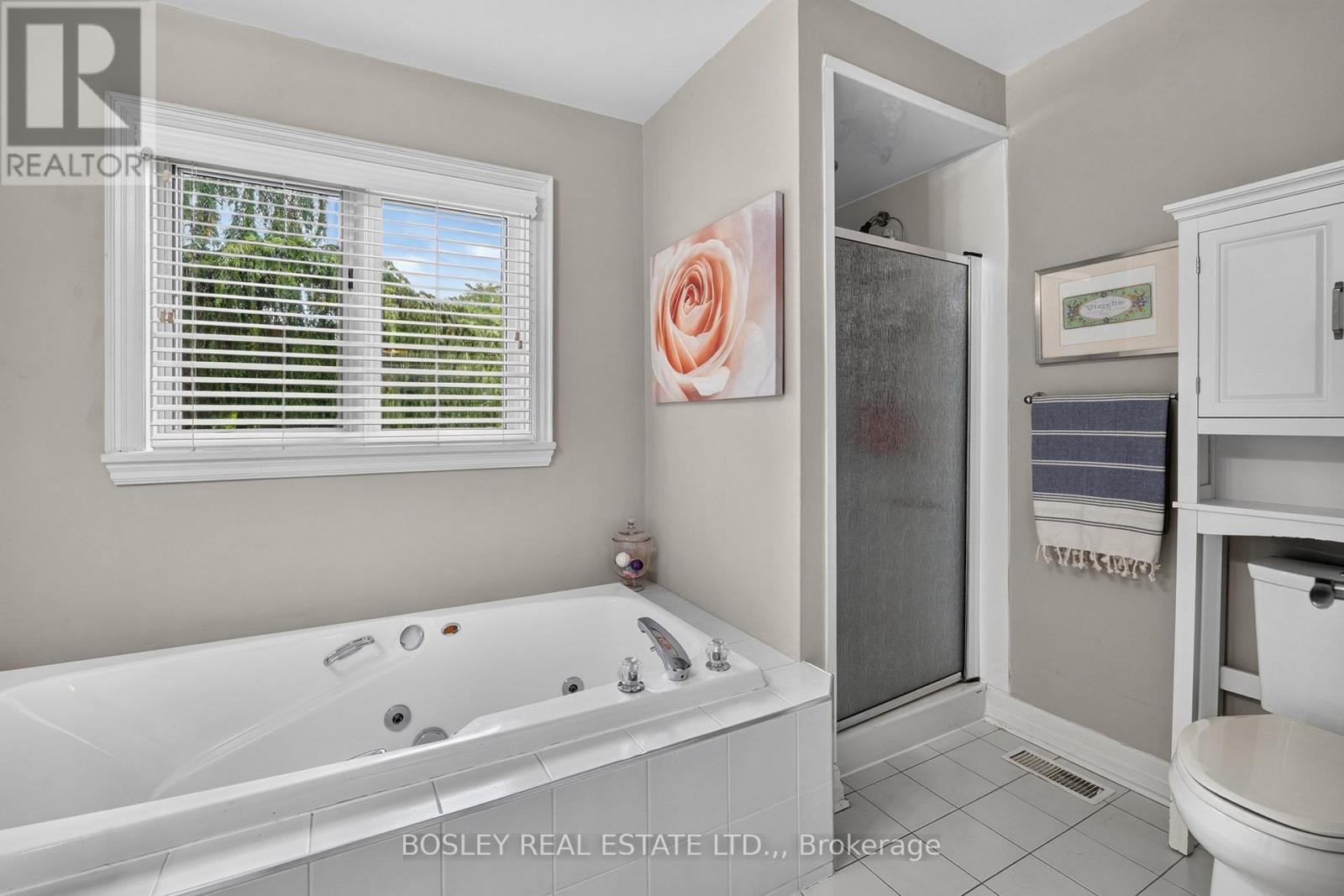 28 ARBOUR GLEN DRIVE - 21