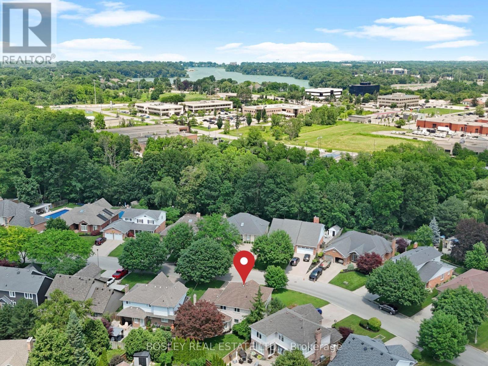 28 ARBOUR GLEN DRIVE - 35