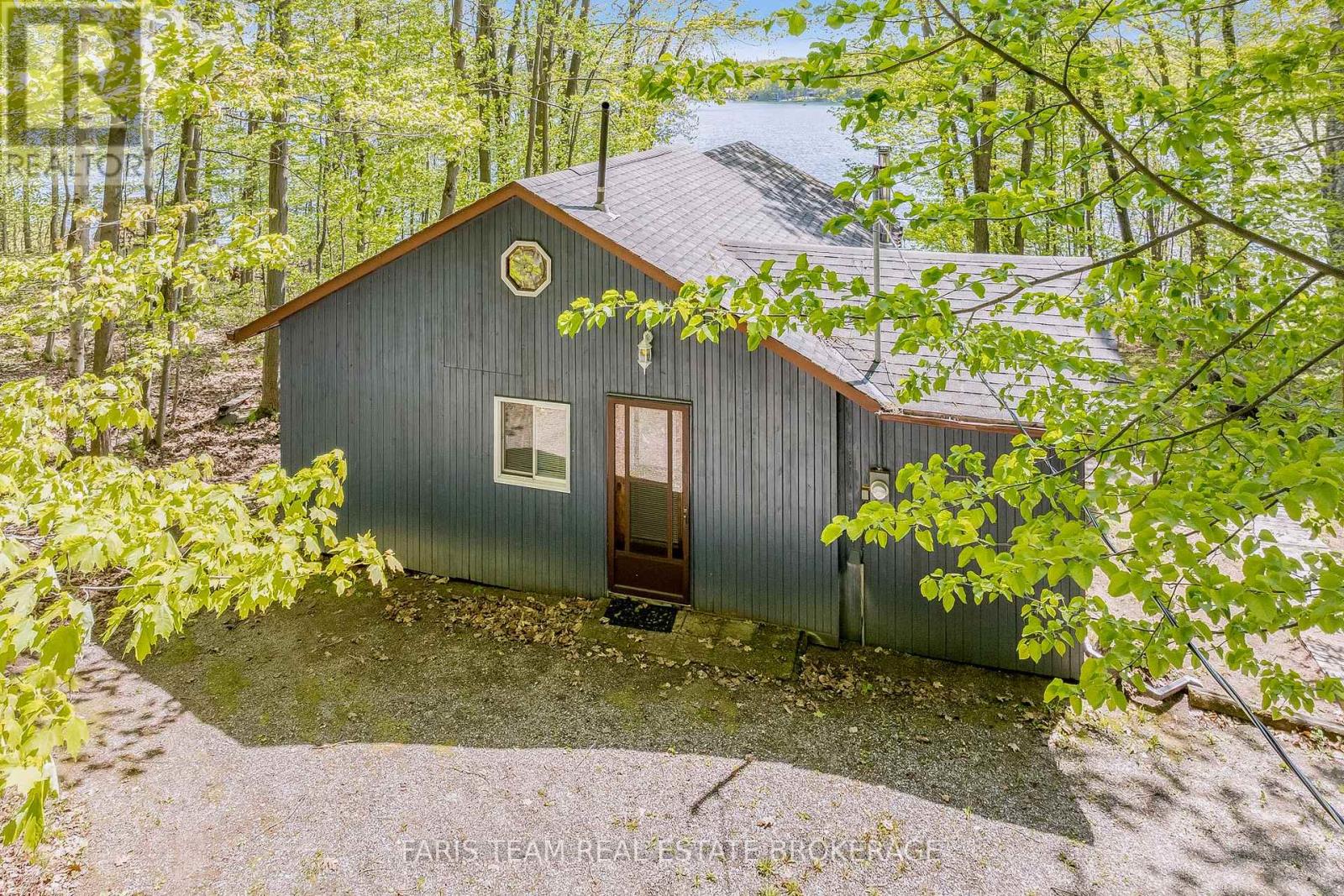 112 FARLAIN LAKE ROAD E - 4