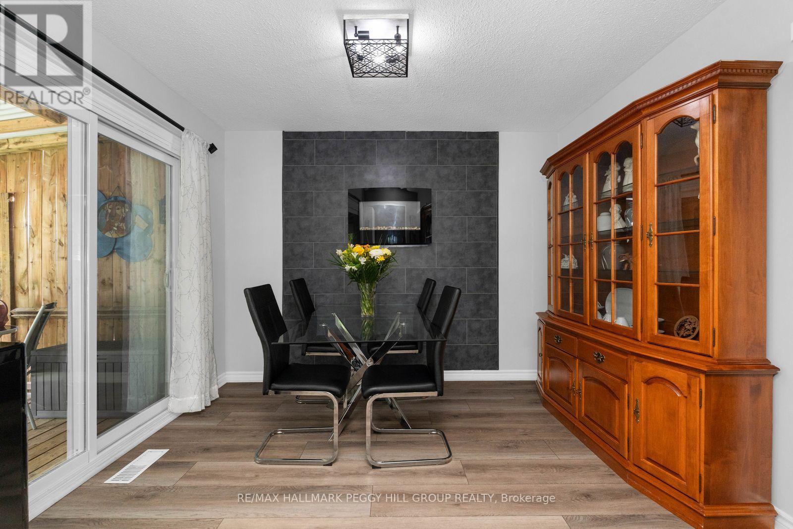 15 WILDE PLACE - 3