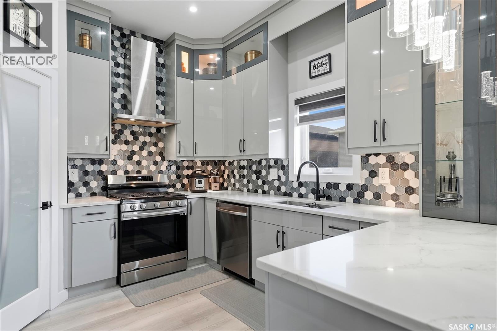 411 Schmeiser BEND - 13