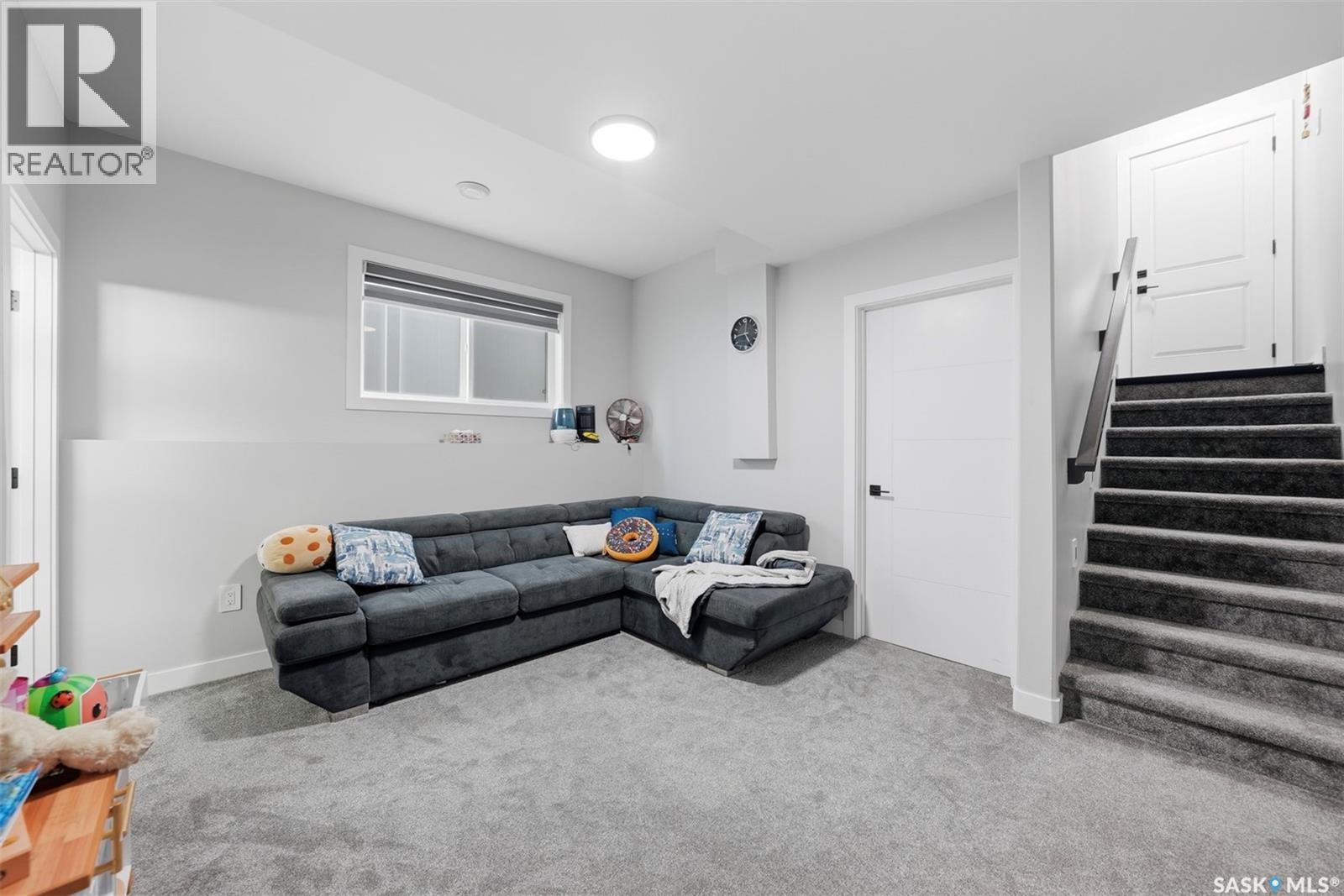 411 Schmeiser BEND - 31