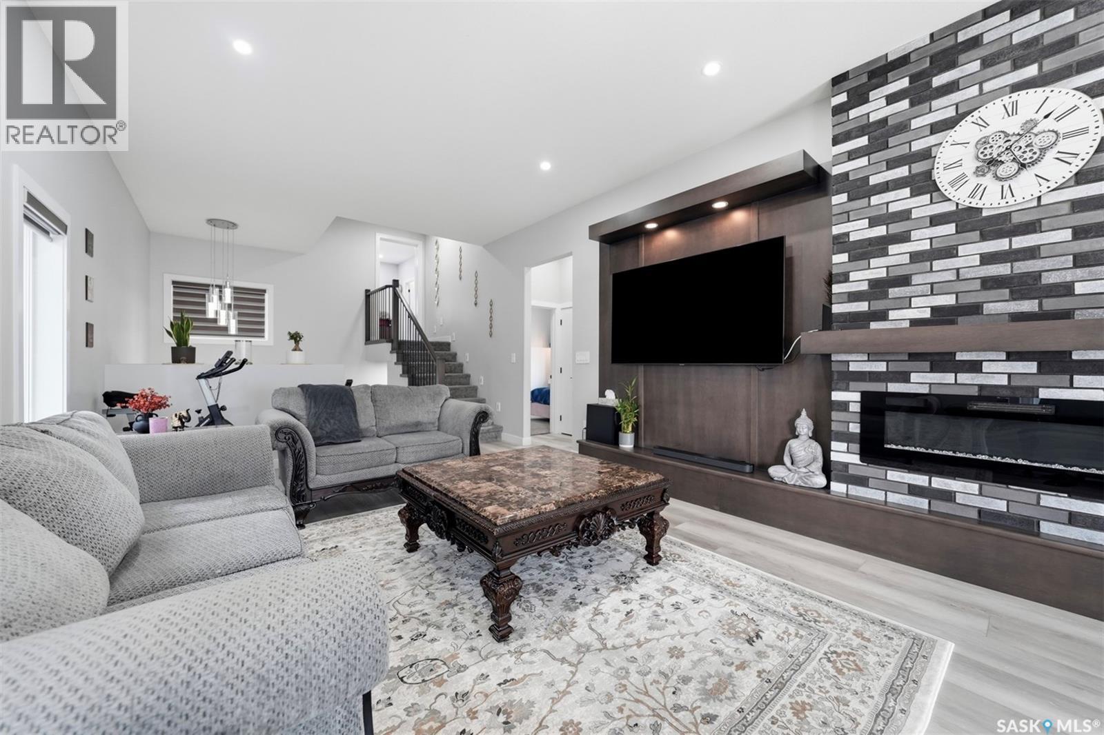411 Schmeiser BEND - 8