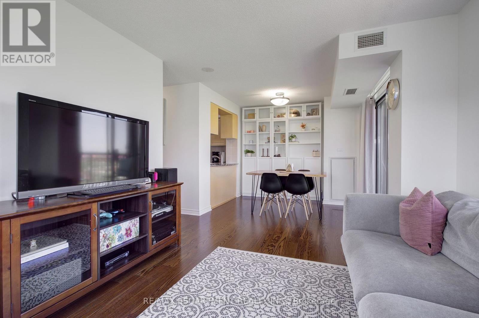 #603 2379 CENTRAL PARK DRIVE - 19