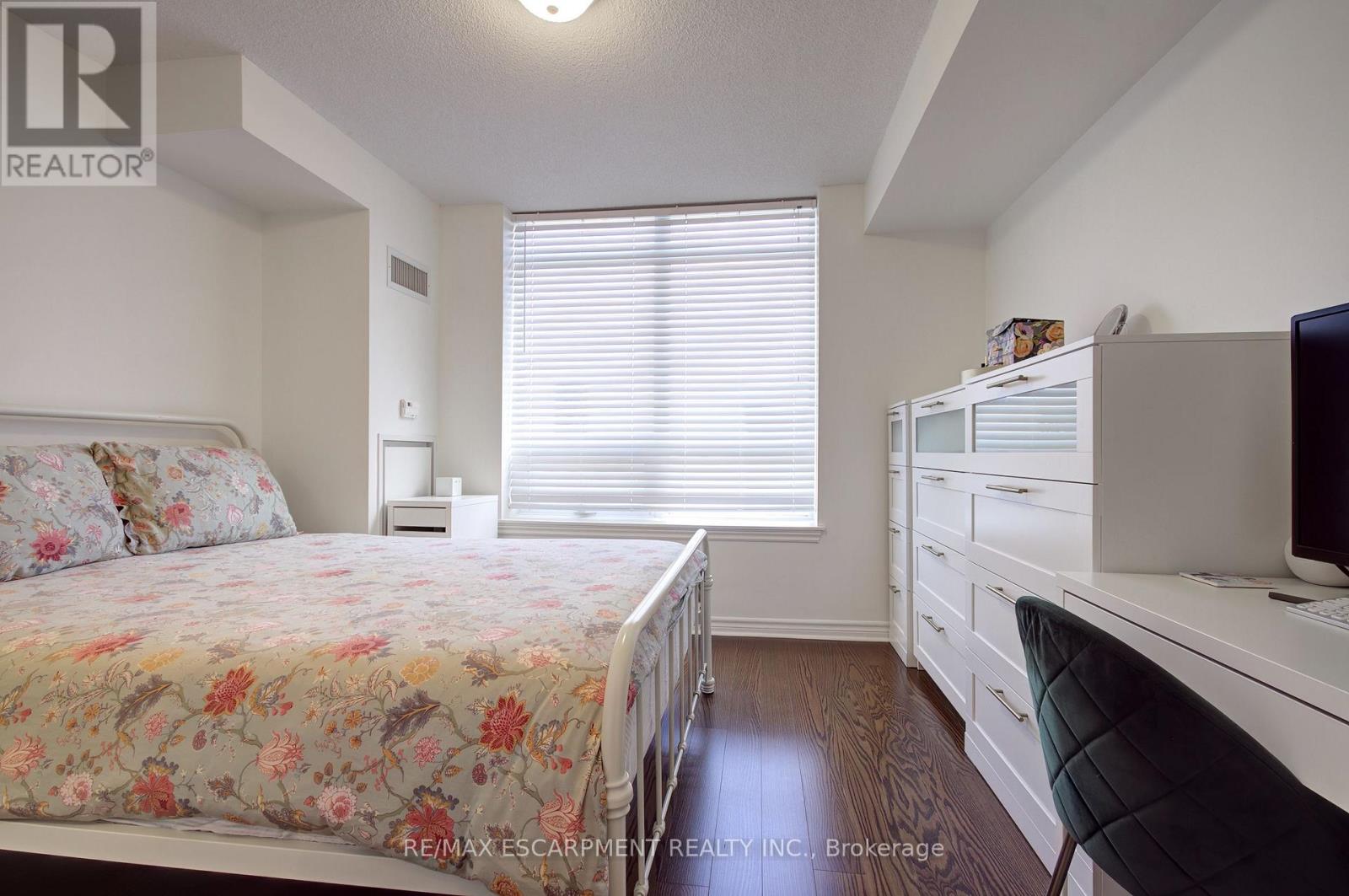 #603 2379 CENTRAL PARK DRIVE - 24
