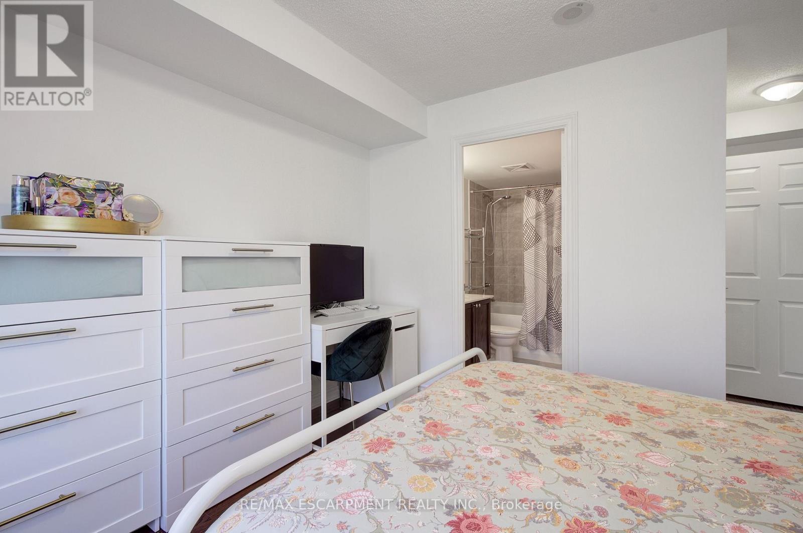 #603 2379 CENTRAL PARK DRIVE - 25