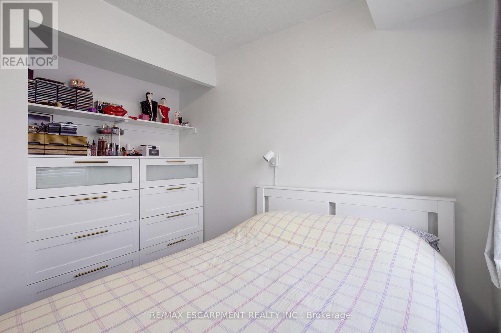 #603 2379 CENTRAL PARK DRIVE - 27