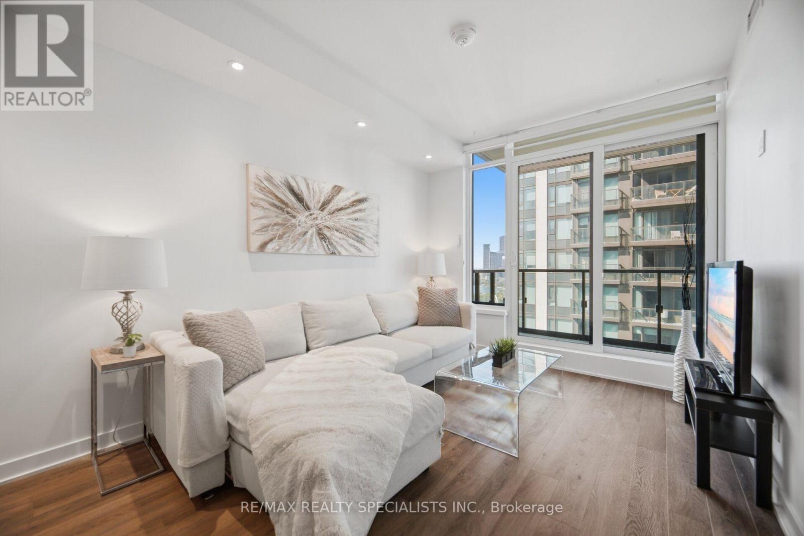 #2711 1926 LAKE SHORE BOULEVARD - Image 17