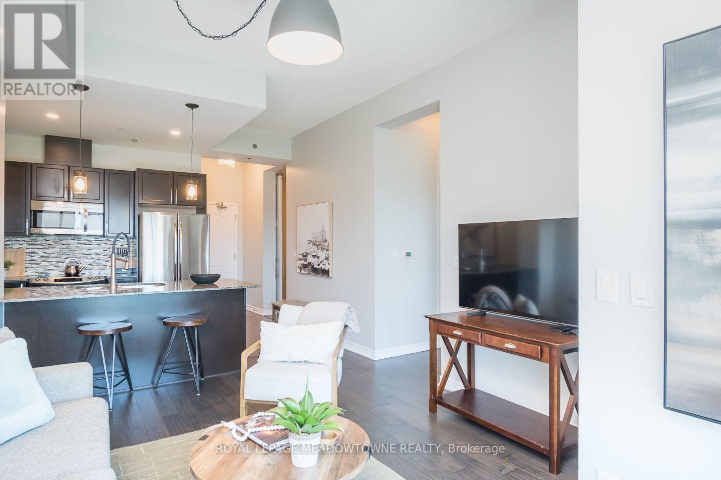 #607 1419 COSTIGAN ROAD - 17