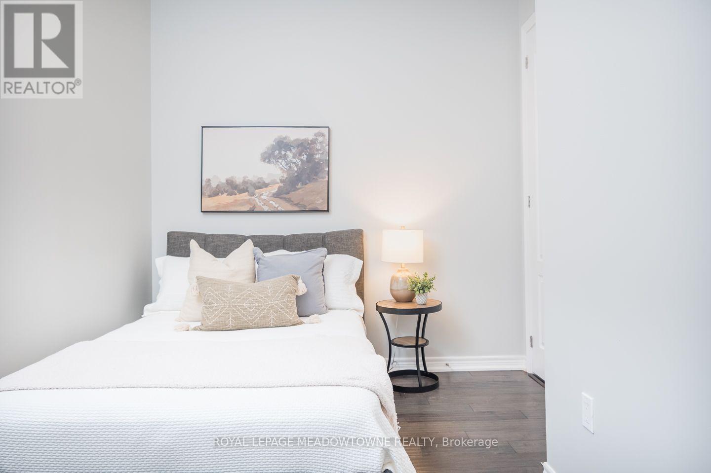 #607 1419 COSTIGAN ROAD - 23