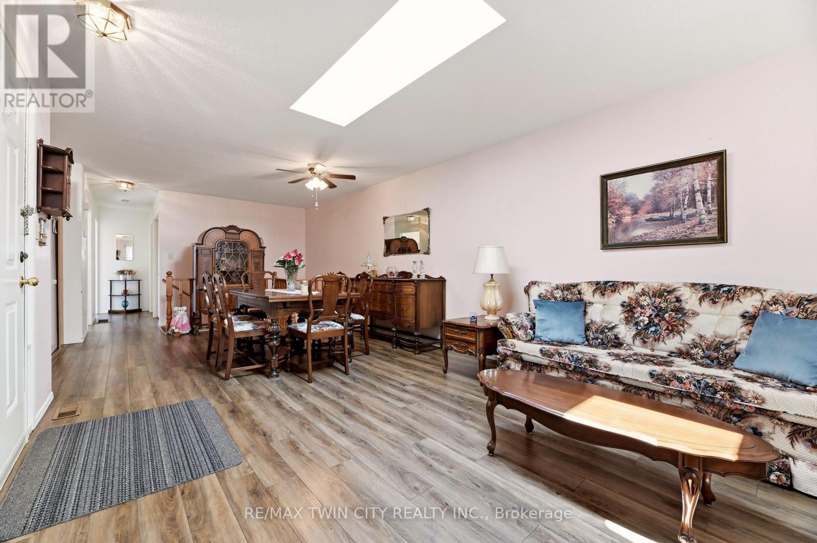 1030 COLBORNE STREET E, Brantford — photo 3