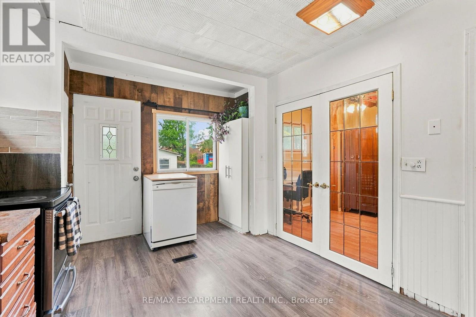 395 AVONDALE STREET - 16