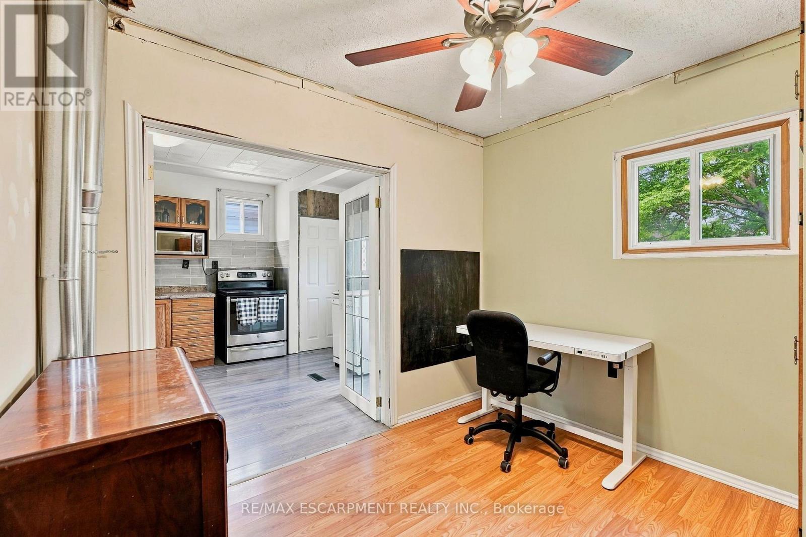 395 AVONDALE STREET - 19