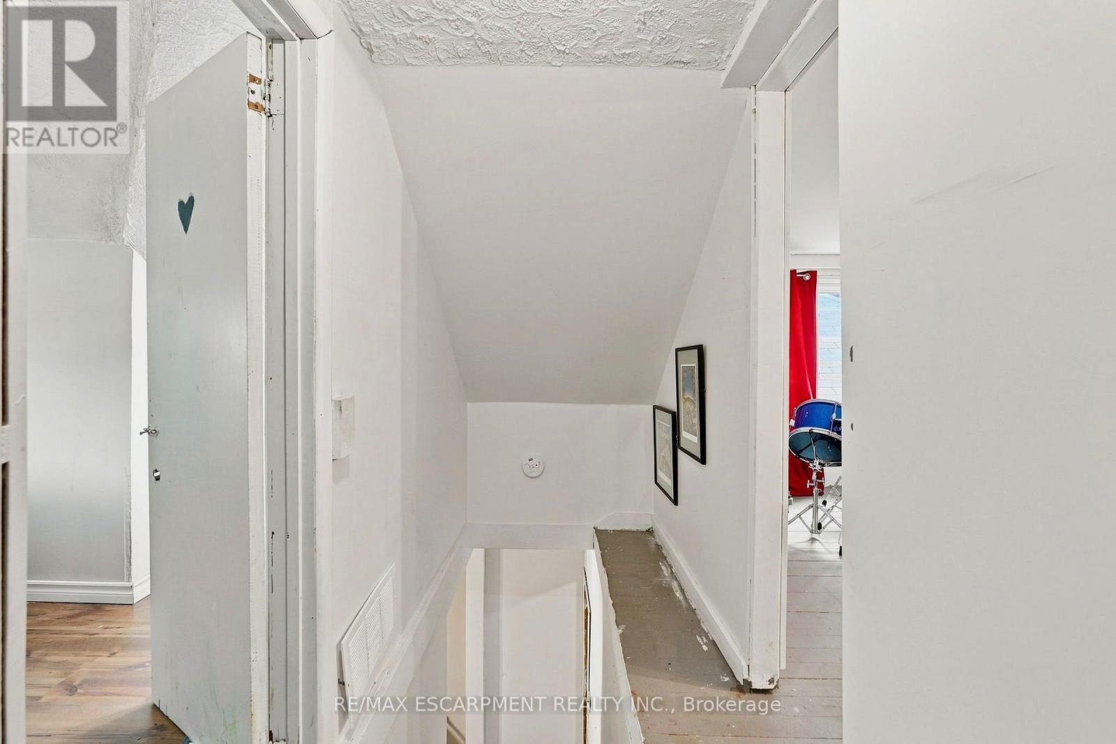 395 AVONDALE STREET - 27