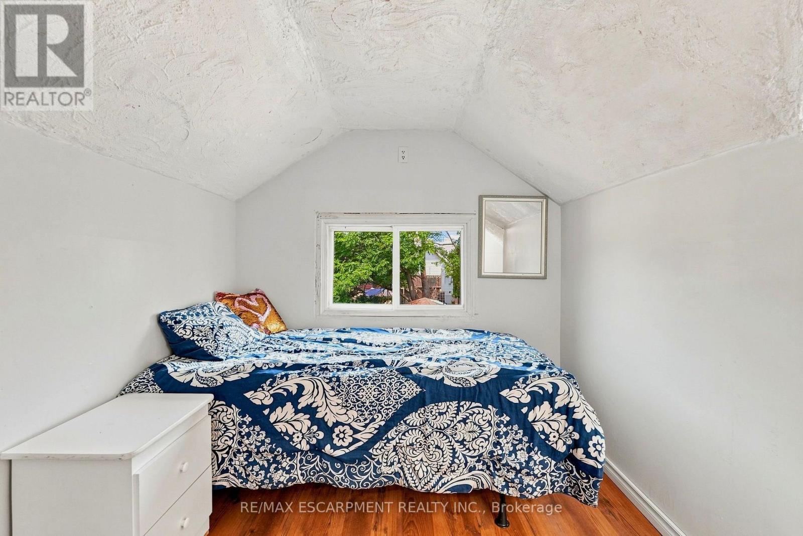 395 AVONDALE STREET - 28