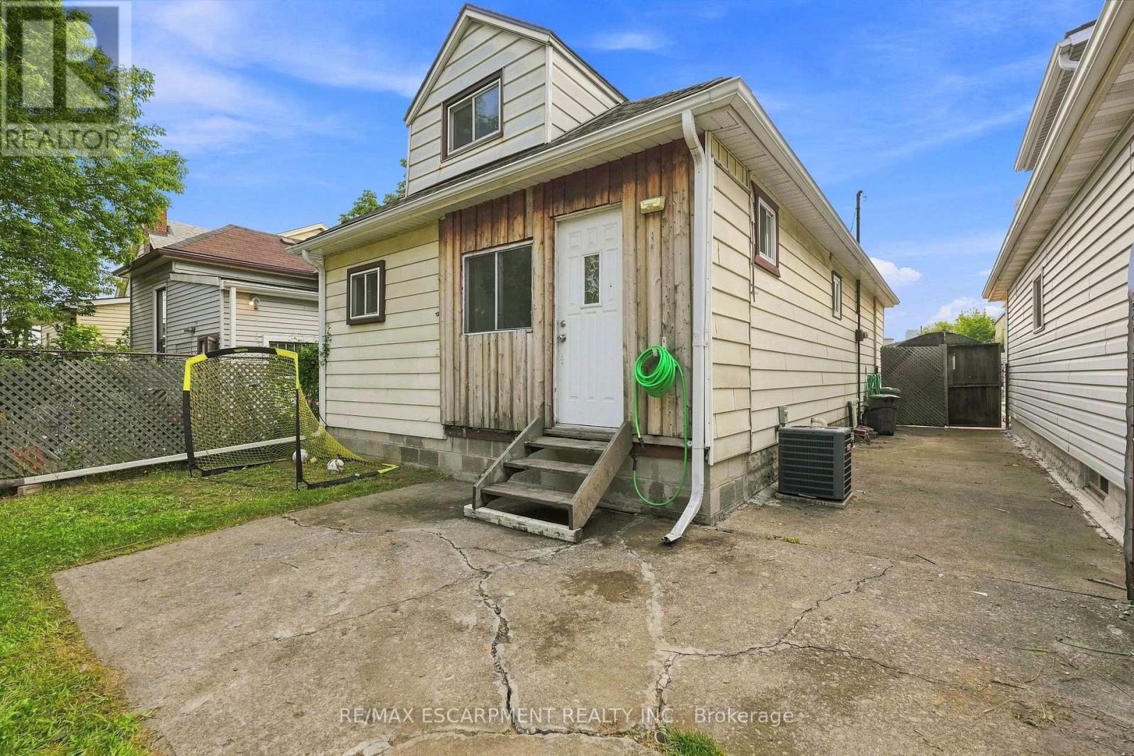 395 AVONDALE STREET - 44