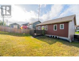 33 Sgt Donald Lucas Drive thumbnail 22