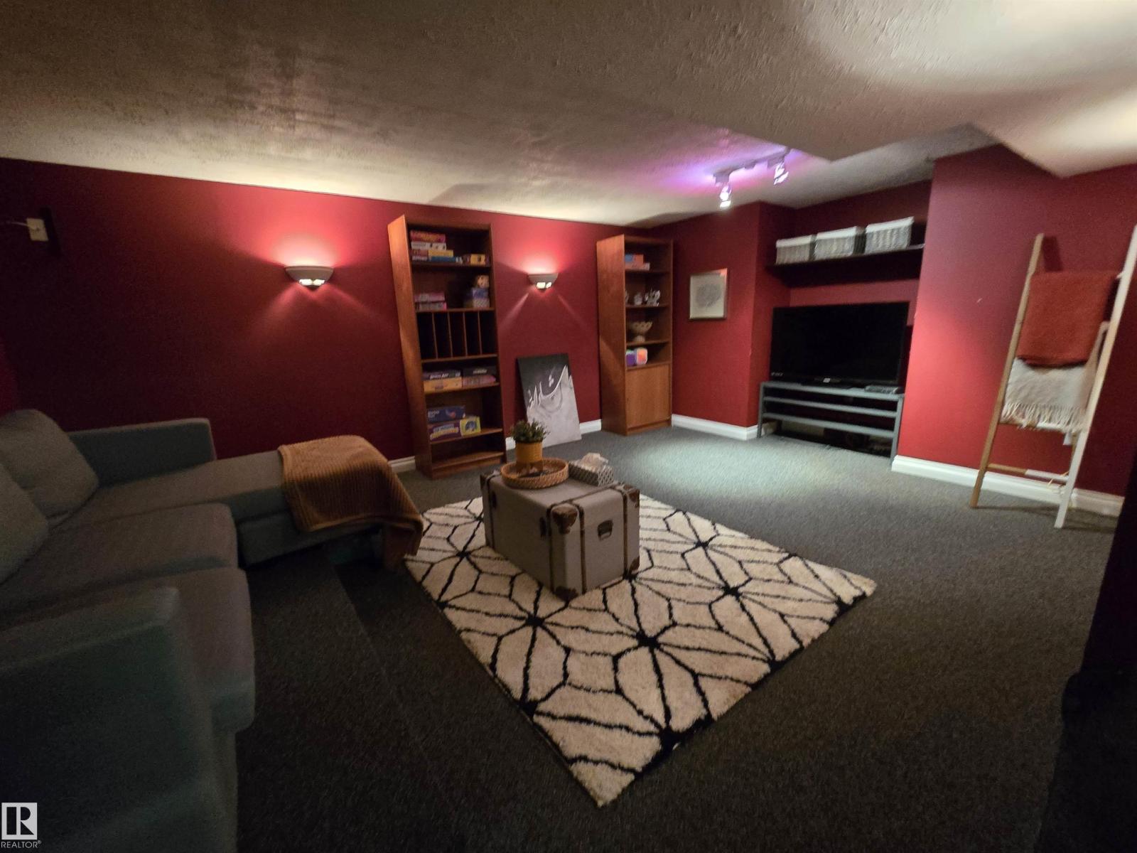 723 WELLS WD NW - Image 43