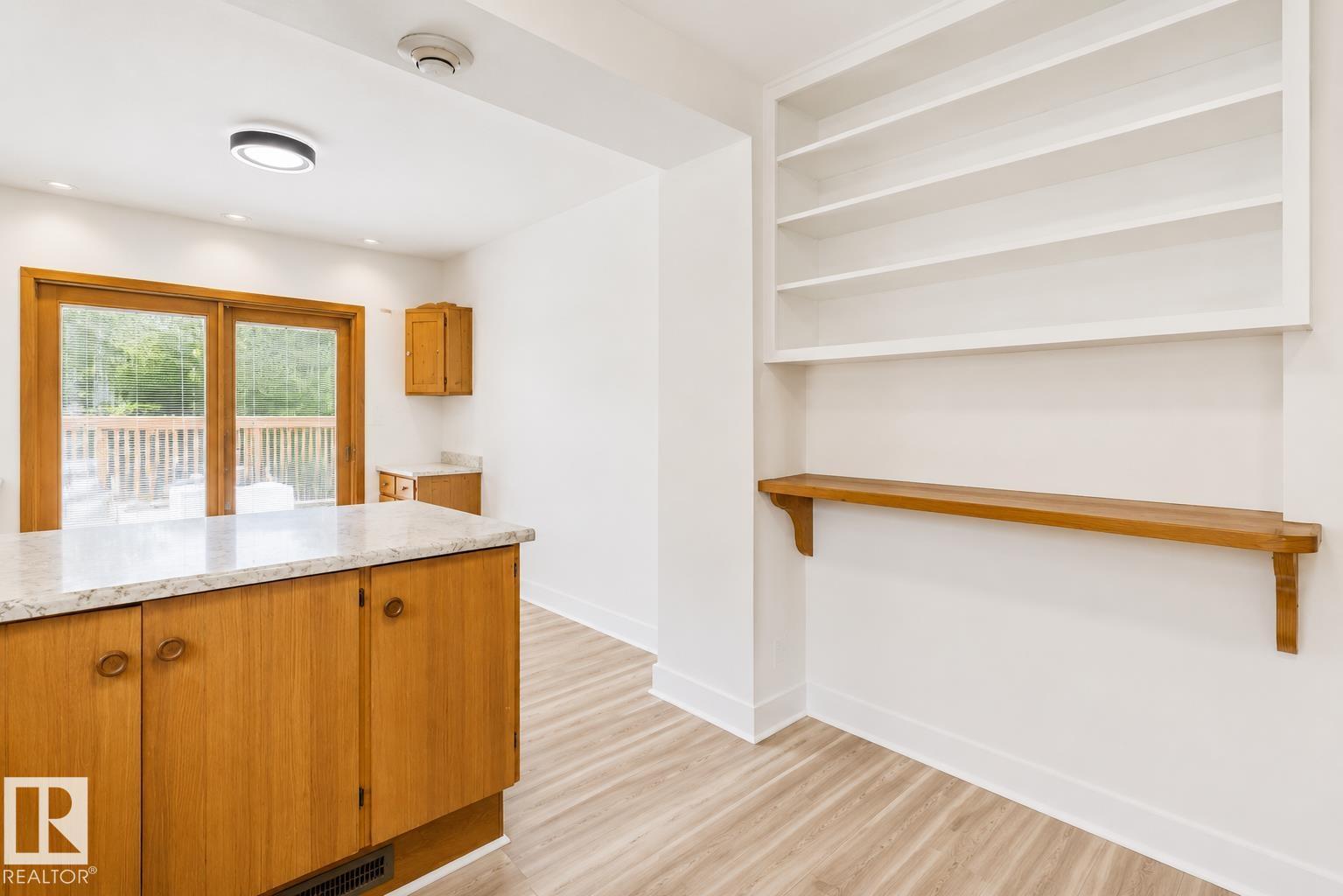 10438 133 Street NW - 14