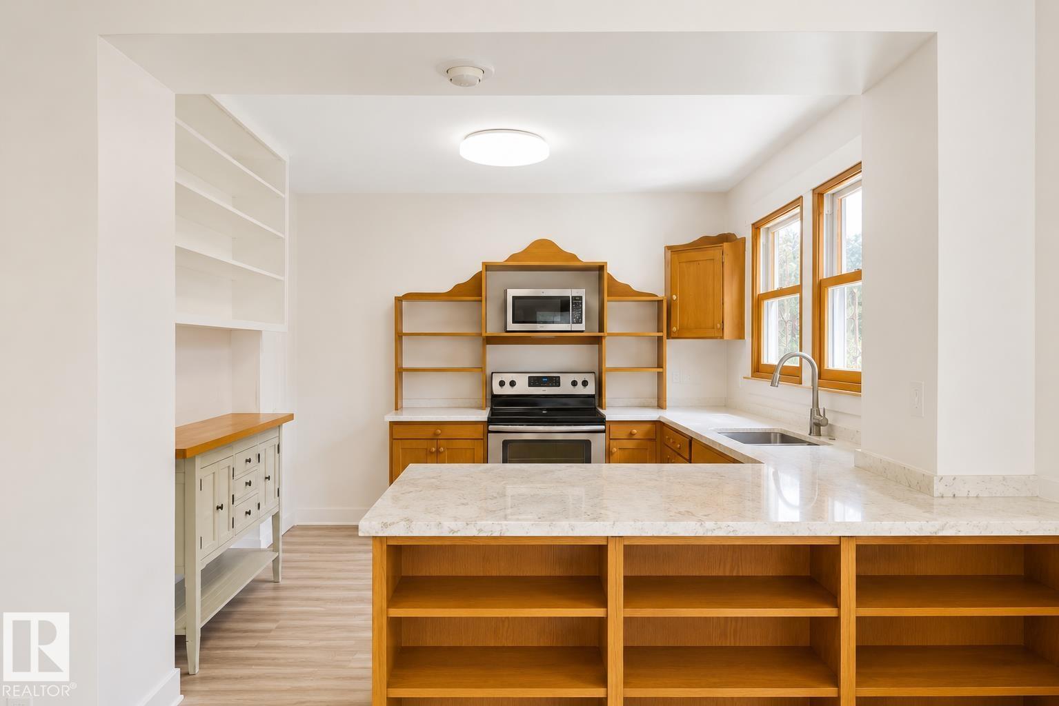 10438 133 Street NW - Image 15