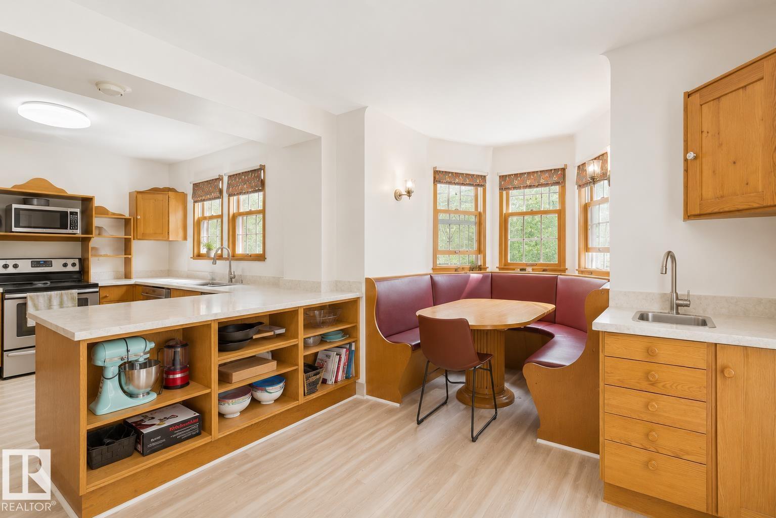 10438 133 Street NW - Image 18