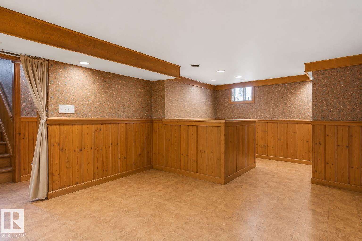 10438 133 Street NW - 29