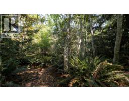 Lt A North Rd, Gabriola Island, BC V0R1X3 Photo 9
