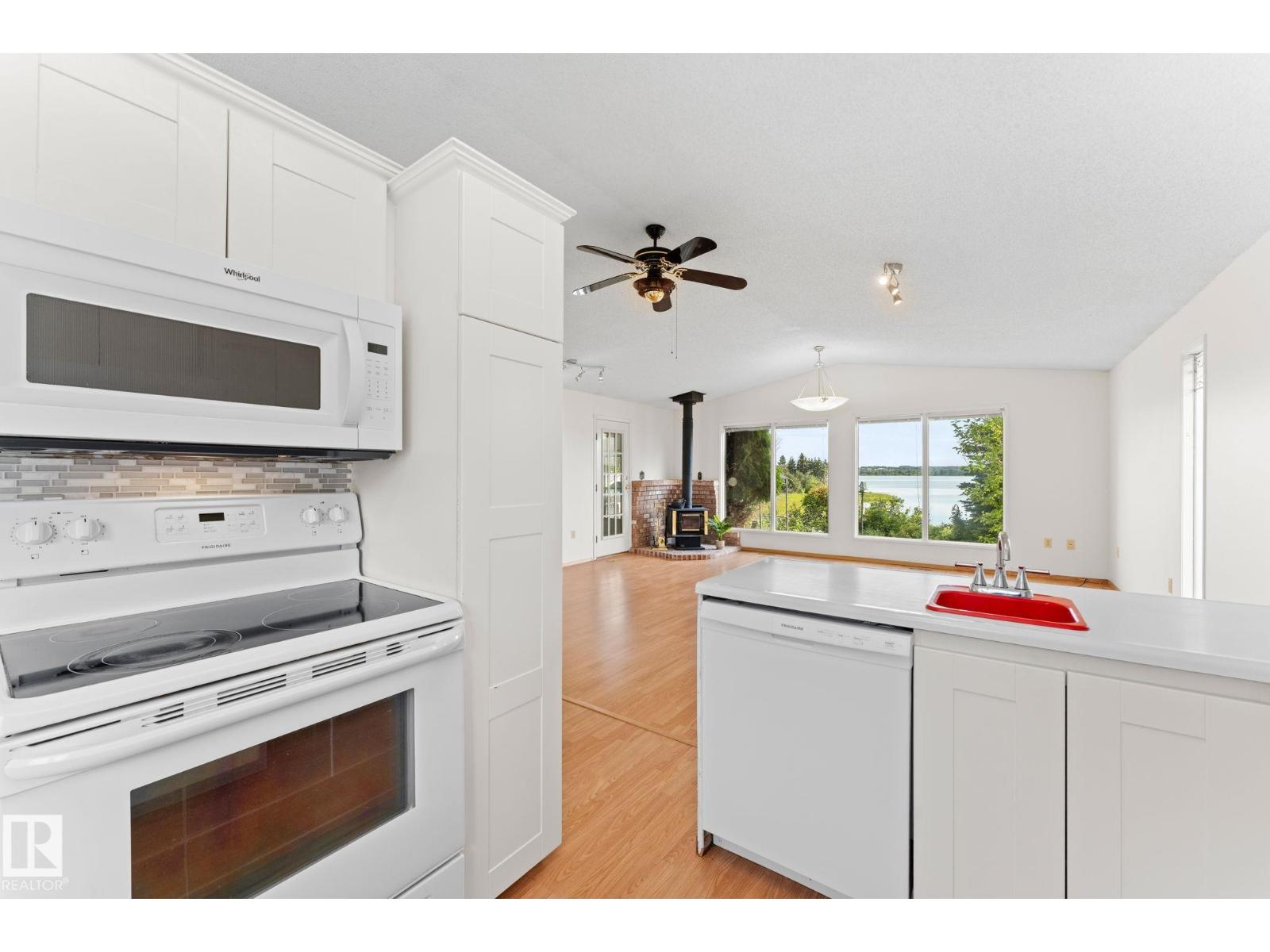 #274 52343 RGE ROAD 211 - Image 19