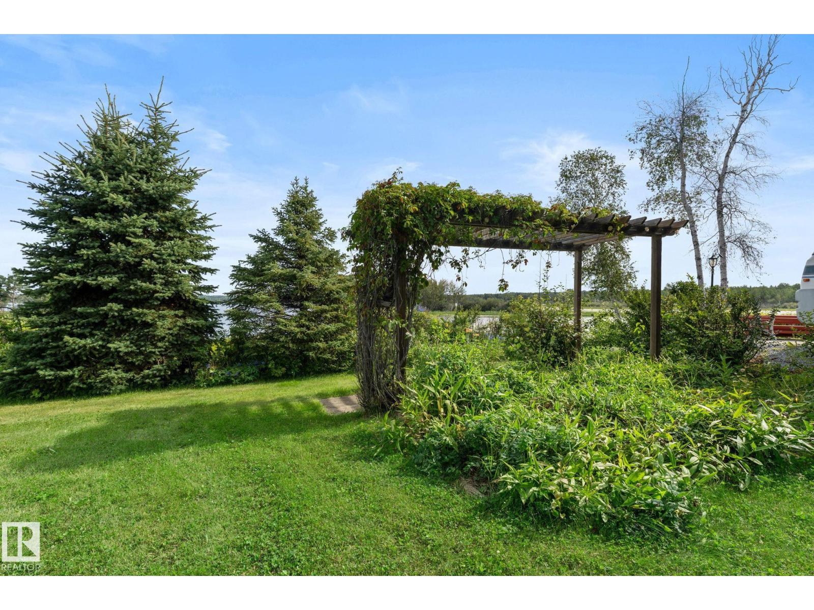 #274 52343 RGE ROAD 211 - Image 37