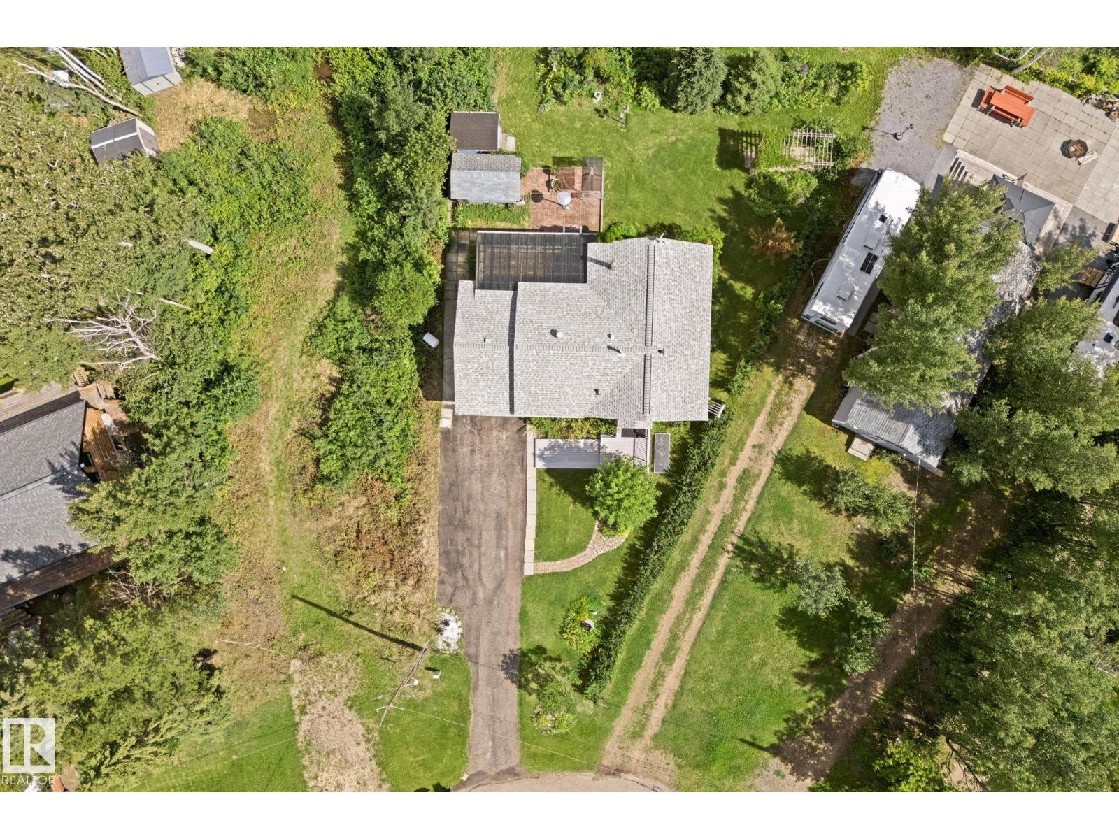 #274 52343 RGE ROAD 211 - 51