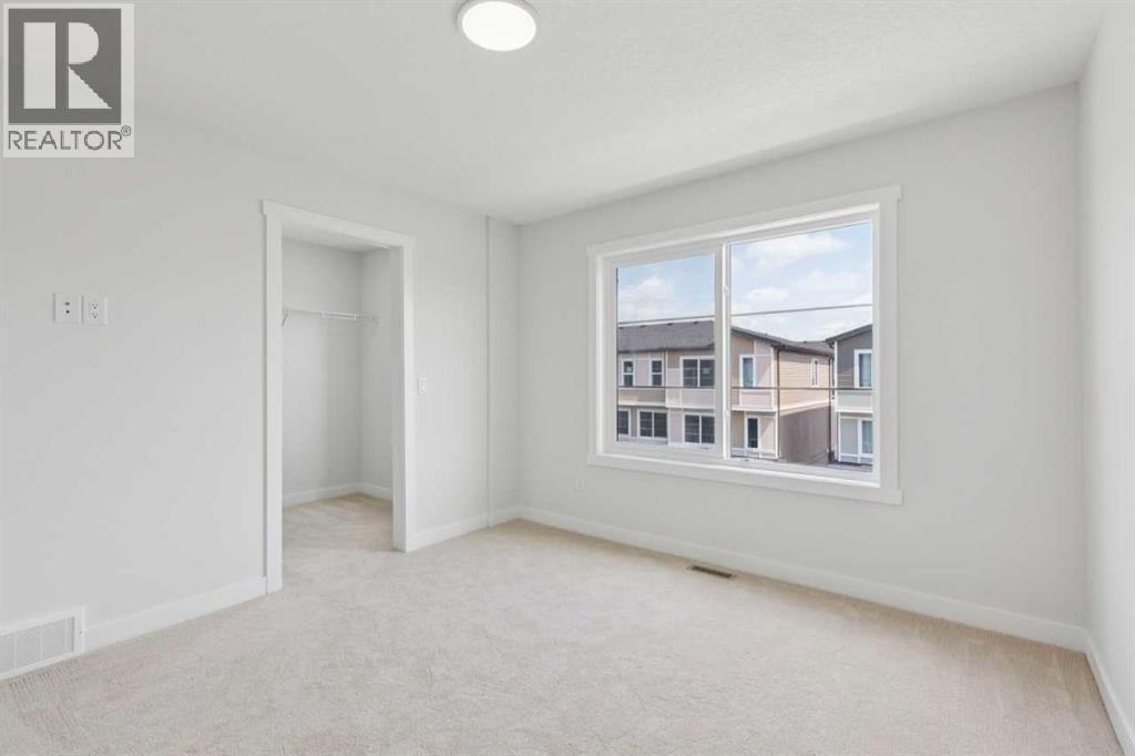 #223 75 Cornerstone Row NE - 19