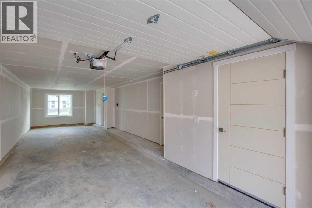 #223 75 Cornerstone Row NE - 27