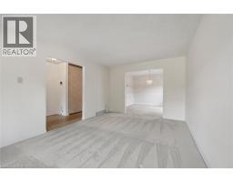 4pc Bathroom - 167 Westvale Drive, Waterloo, ON N2T1B7 Photo 8
