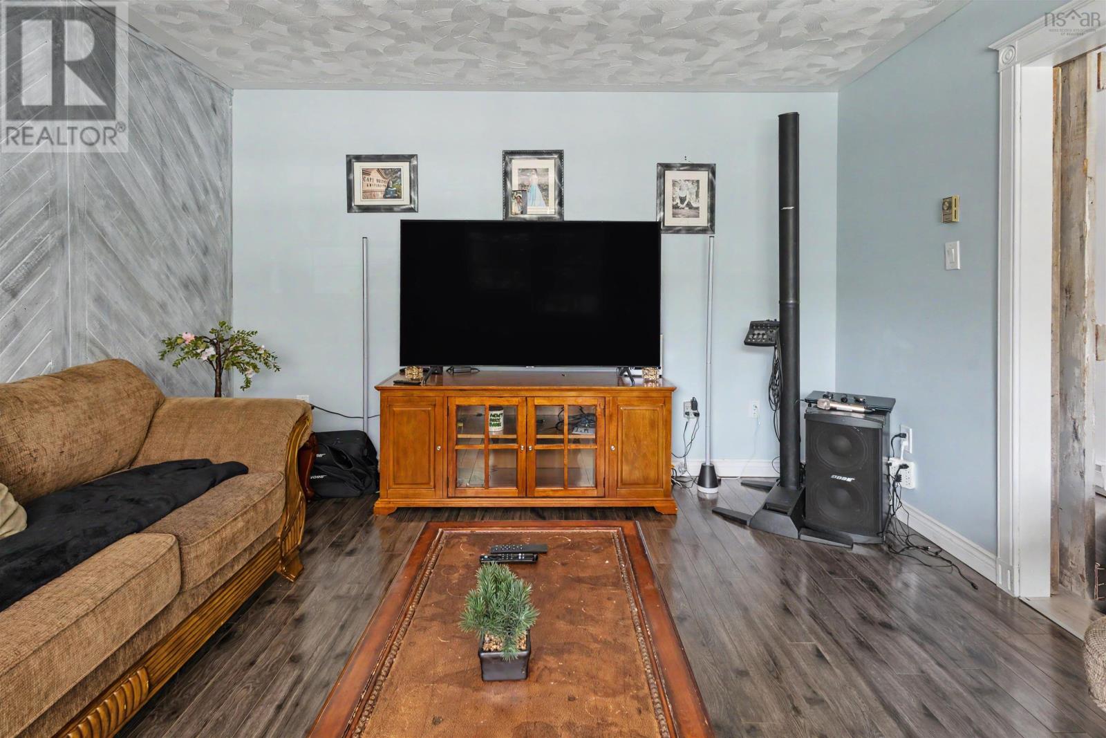 27 Greenridge Drive - 8