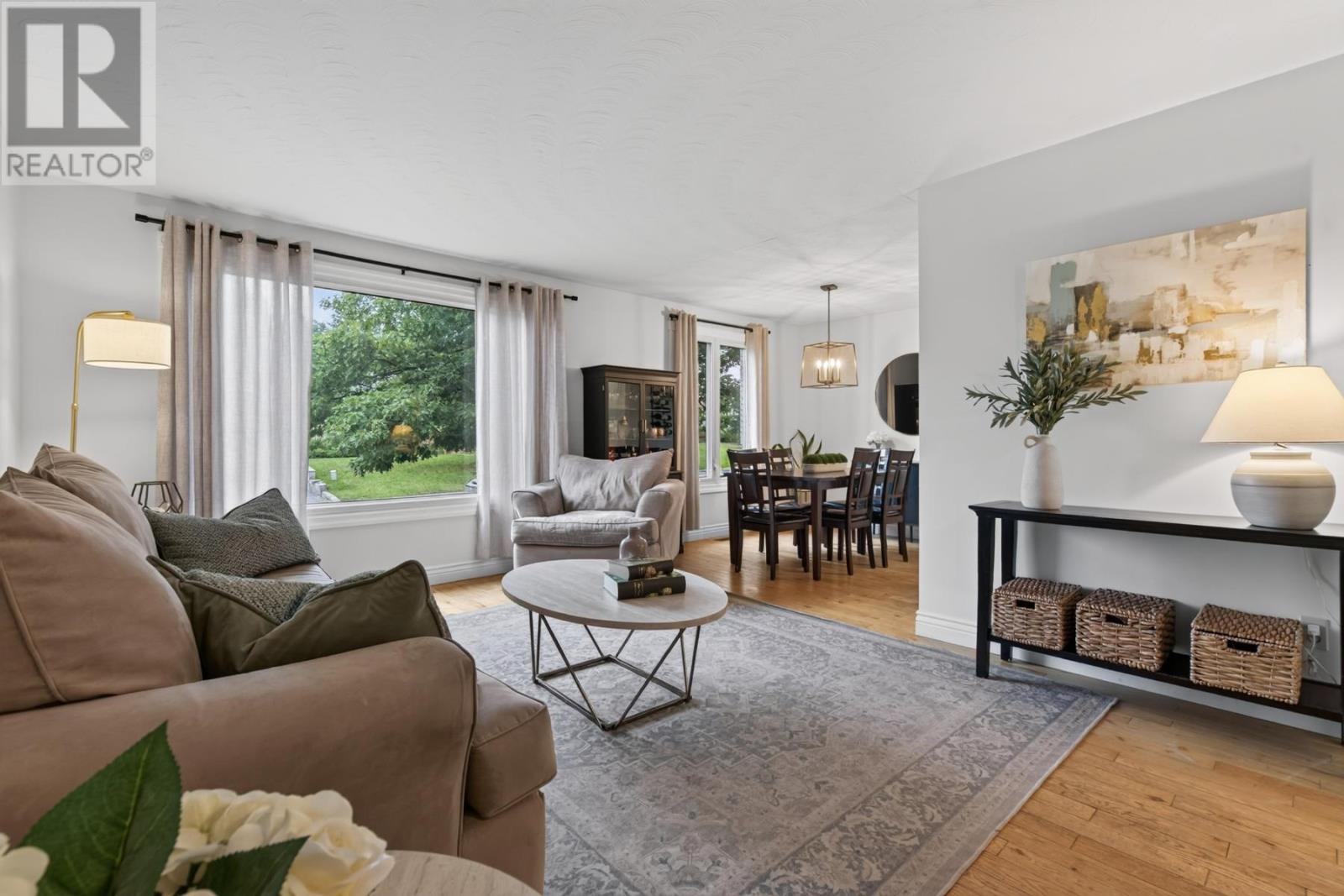 105 Laronde AVE - Image 11