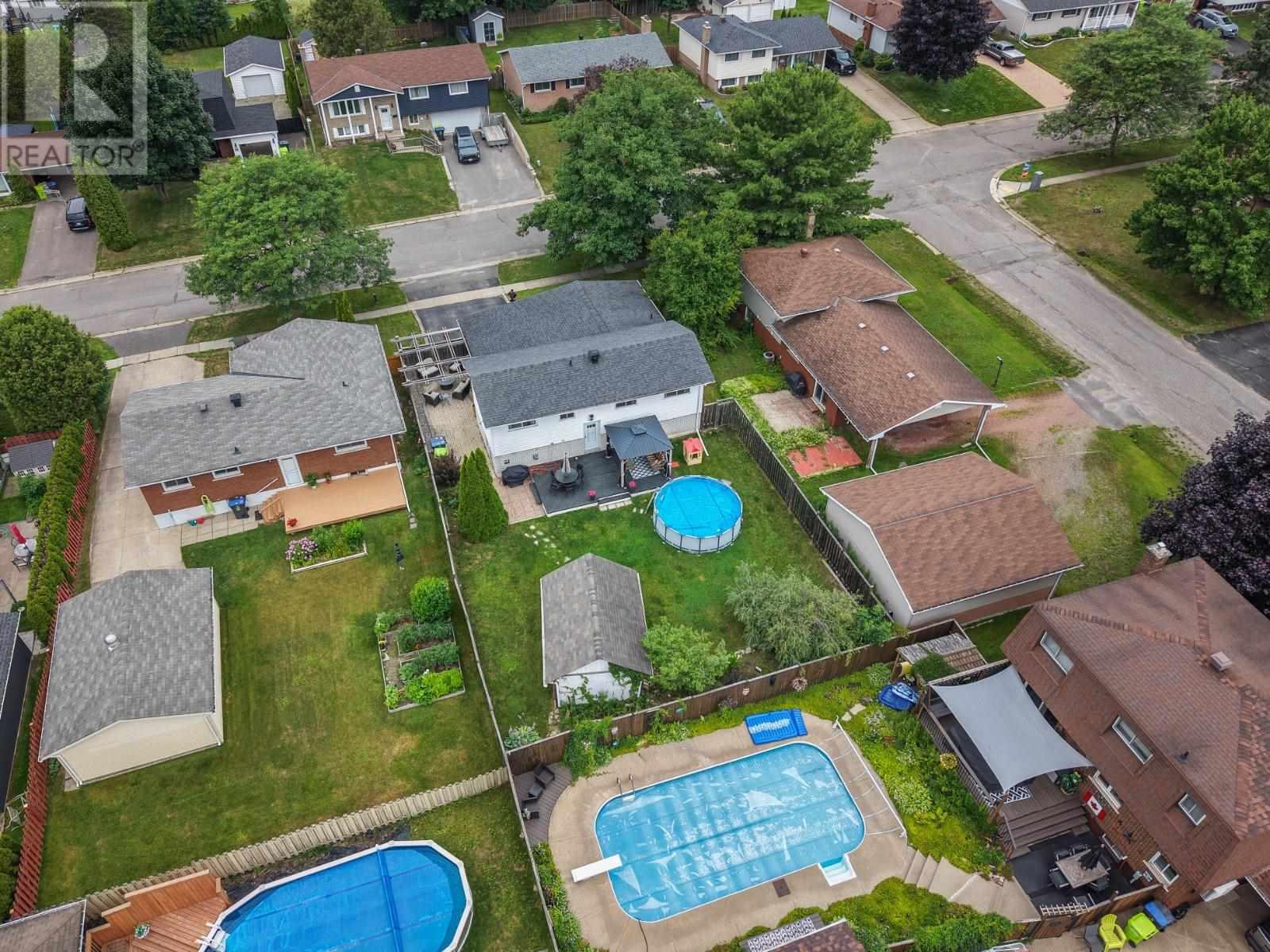 105 Laronde AVE - Image 4