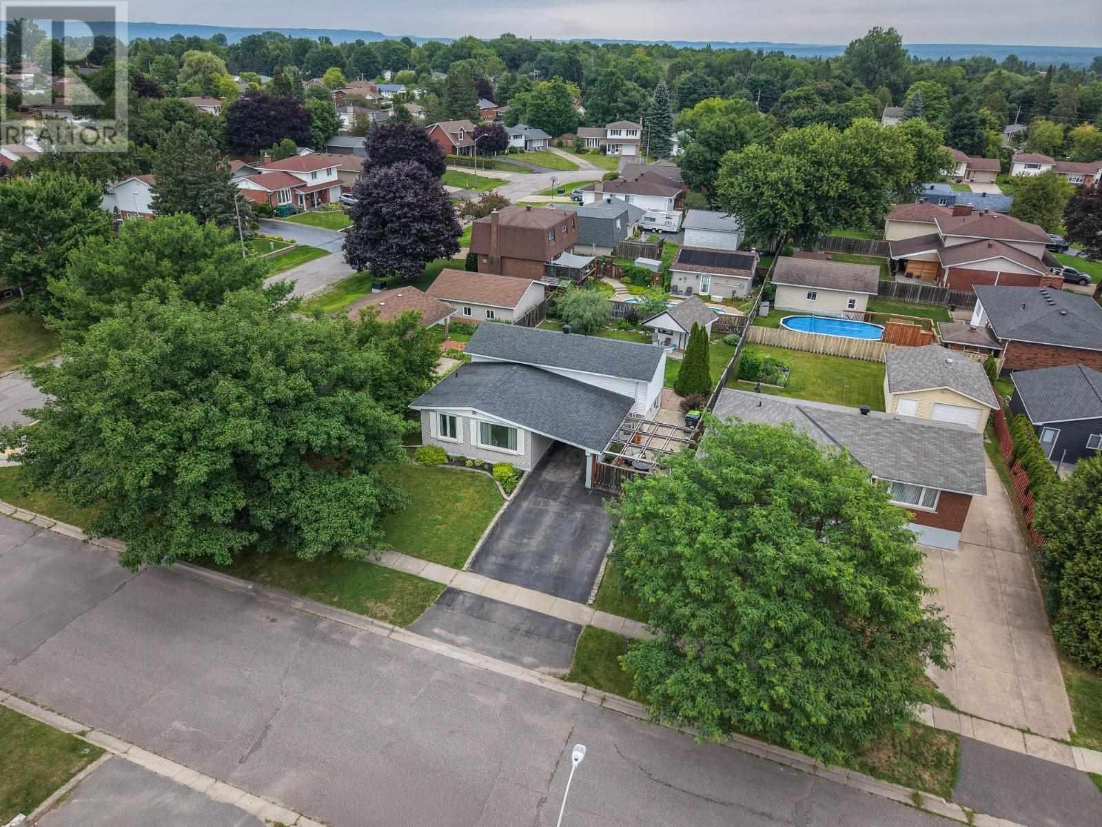 105 Laronde AVE - Image 5