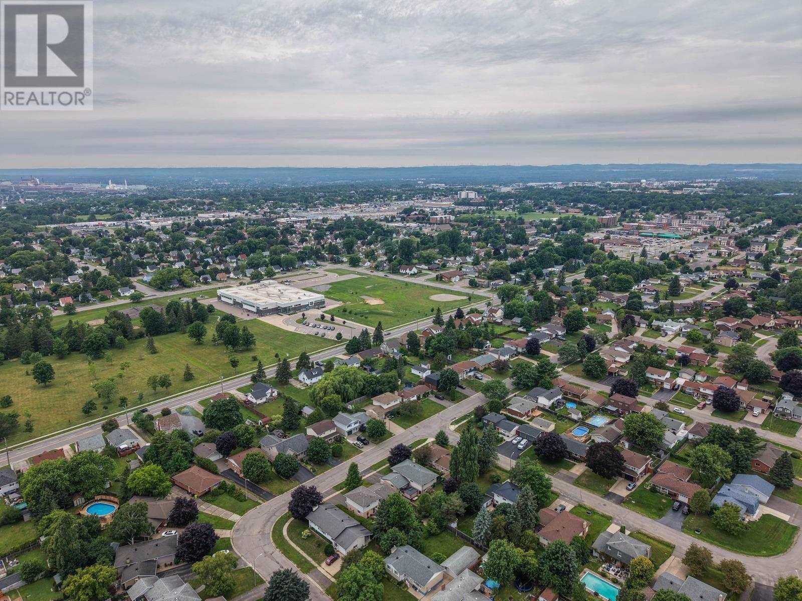 105 Laronde AVE - Image 7