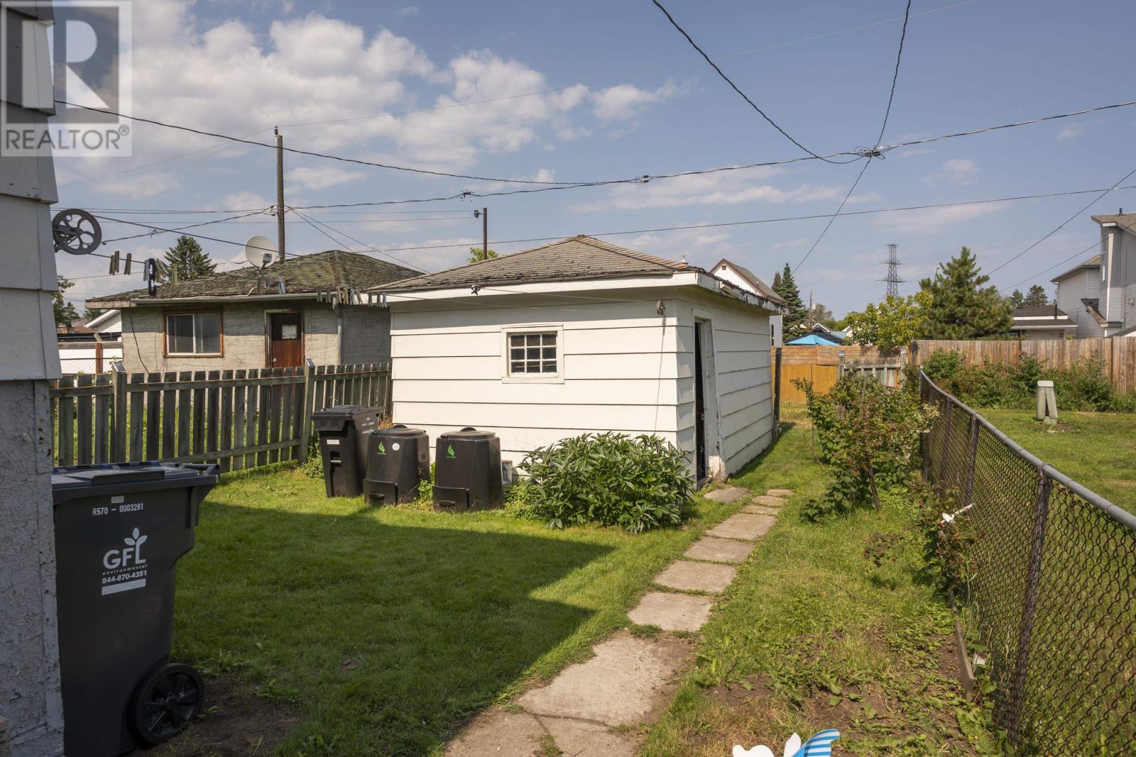 520 MCPHERSON ST, Thunder bay — photo 3