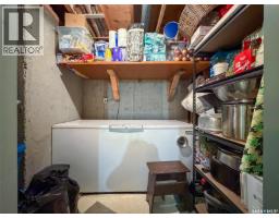 386 4th Street E, Shaunavon, SK S0N2M0 Photo 42