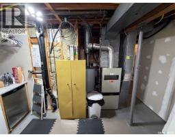 386 4th Street E, Shaunavon, SK S0N2M0 Photo 39