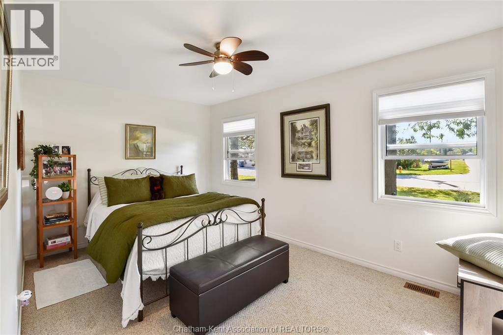 8585 James STREET - 15